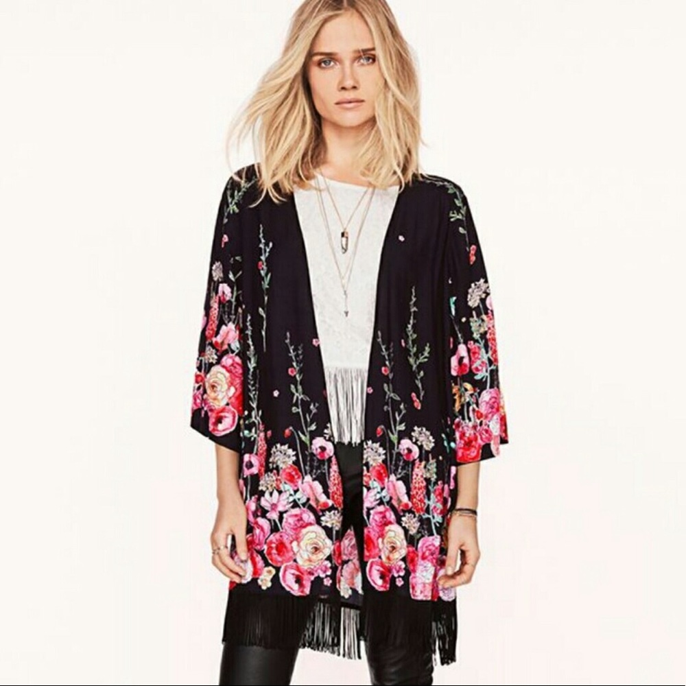 H&M Divided Floral Kimono with tassel fringe